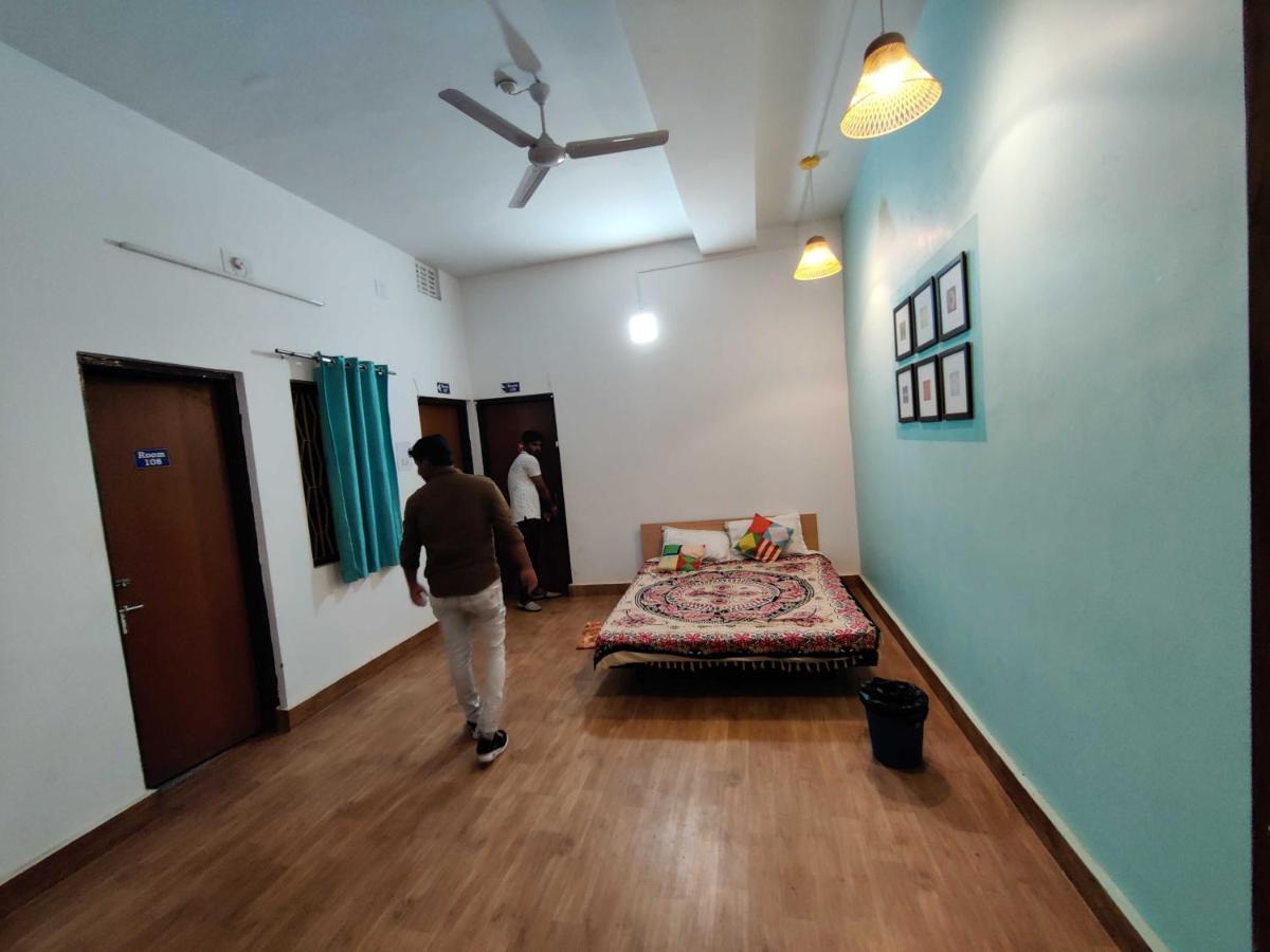 Hotel O Housefull Residency Khandagiri Esterno foto